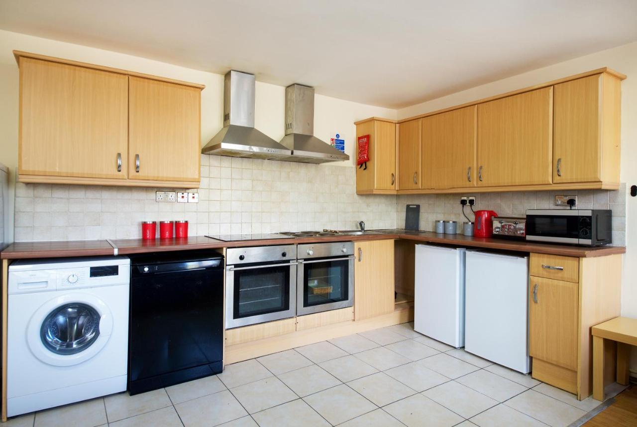 Liverpool City Centre Private Rooms Including Smart Tvs - With Shared Bathroom Exterior foto