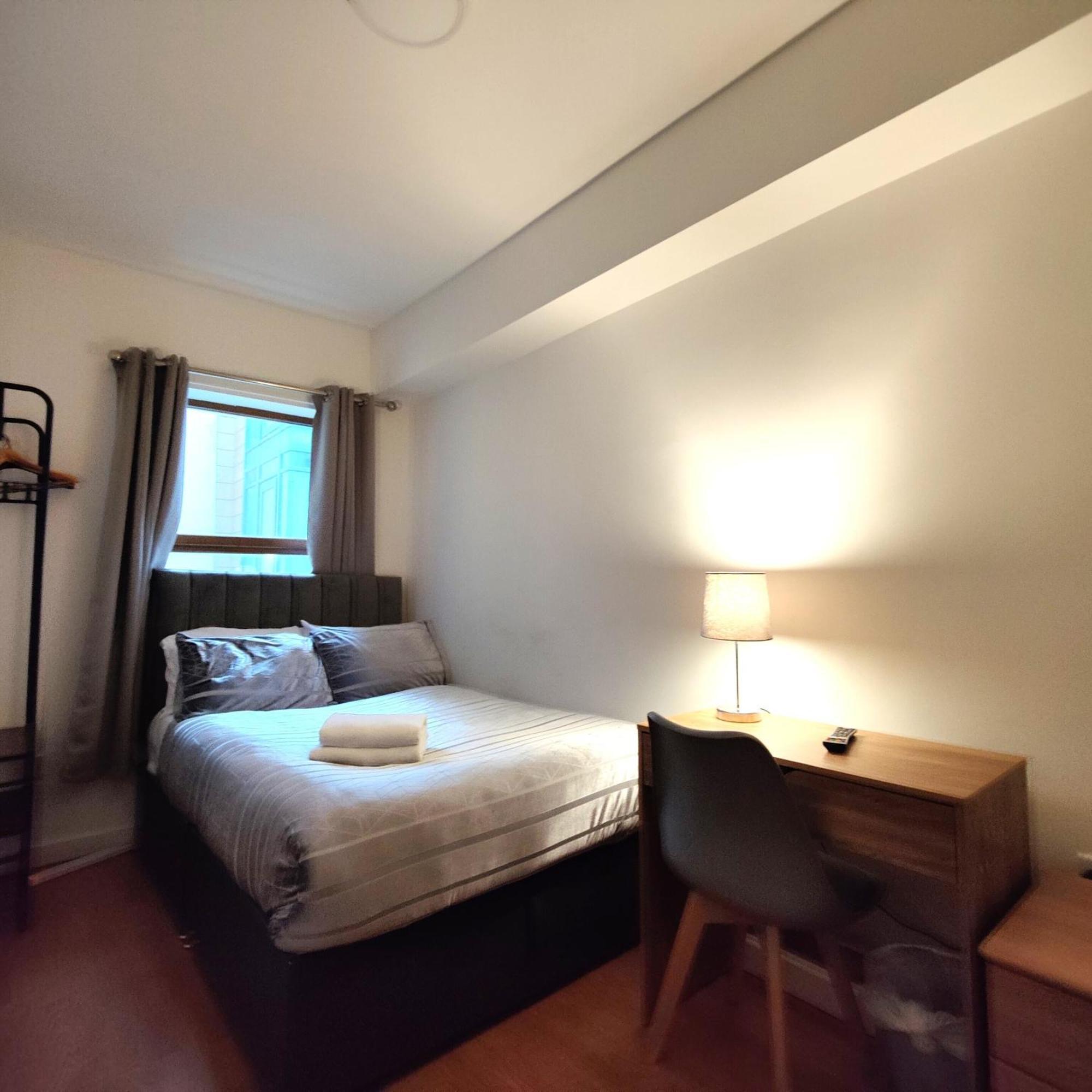 Liverpool City Centre Private Rooms Including Smart Tvs - With Shared Bathroom Exterior foto